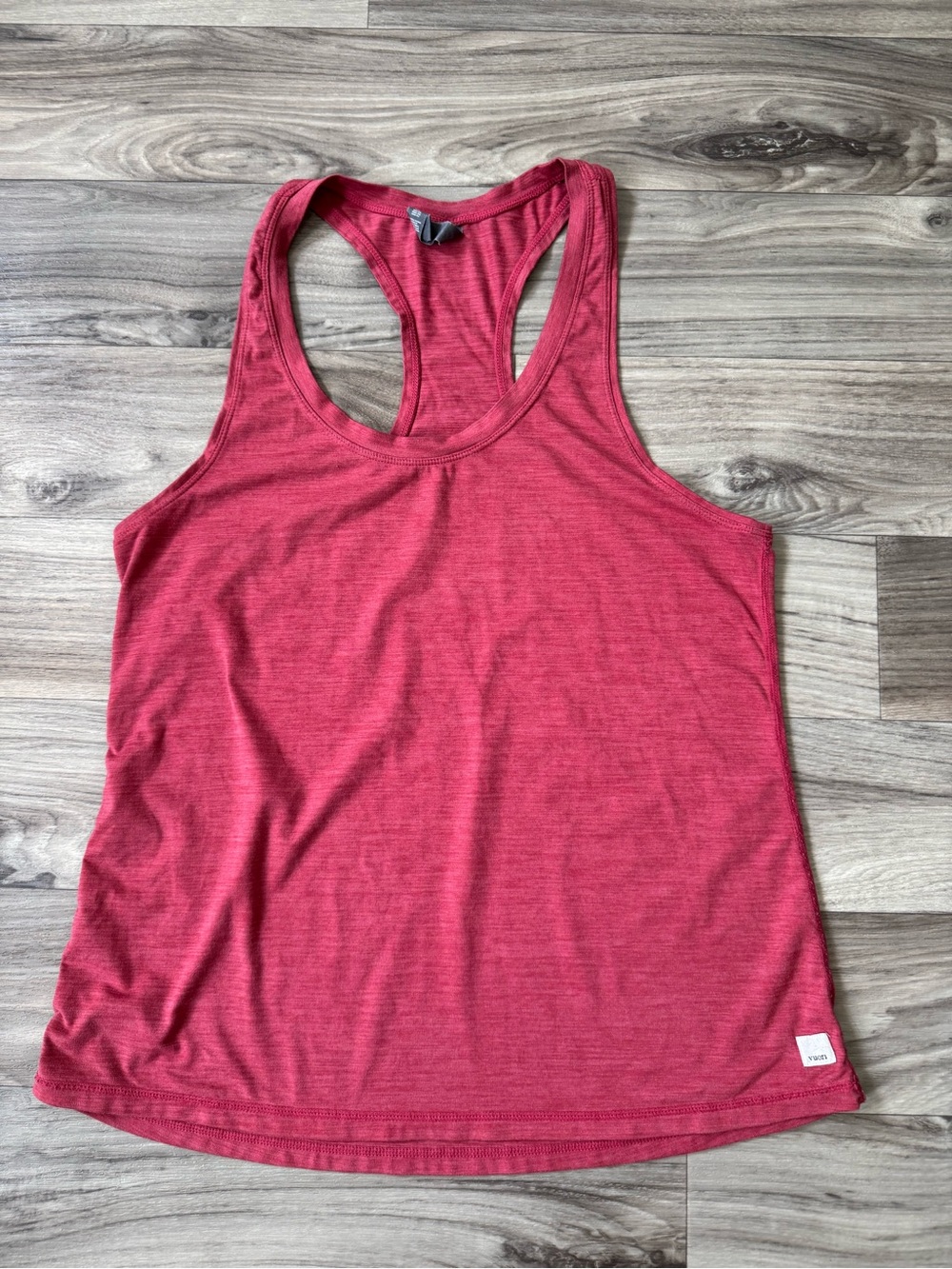Vuori Lux Tank Top Racerback Tank in Red Size Extra Large
